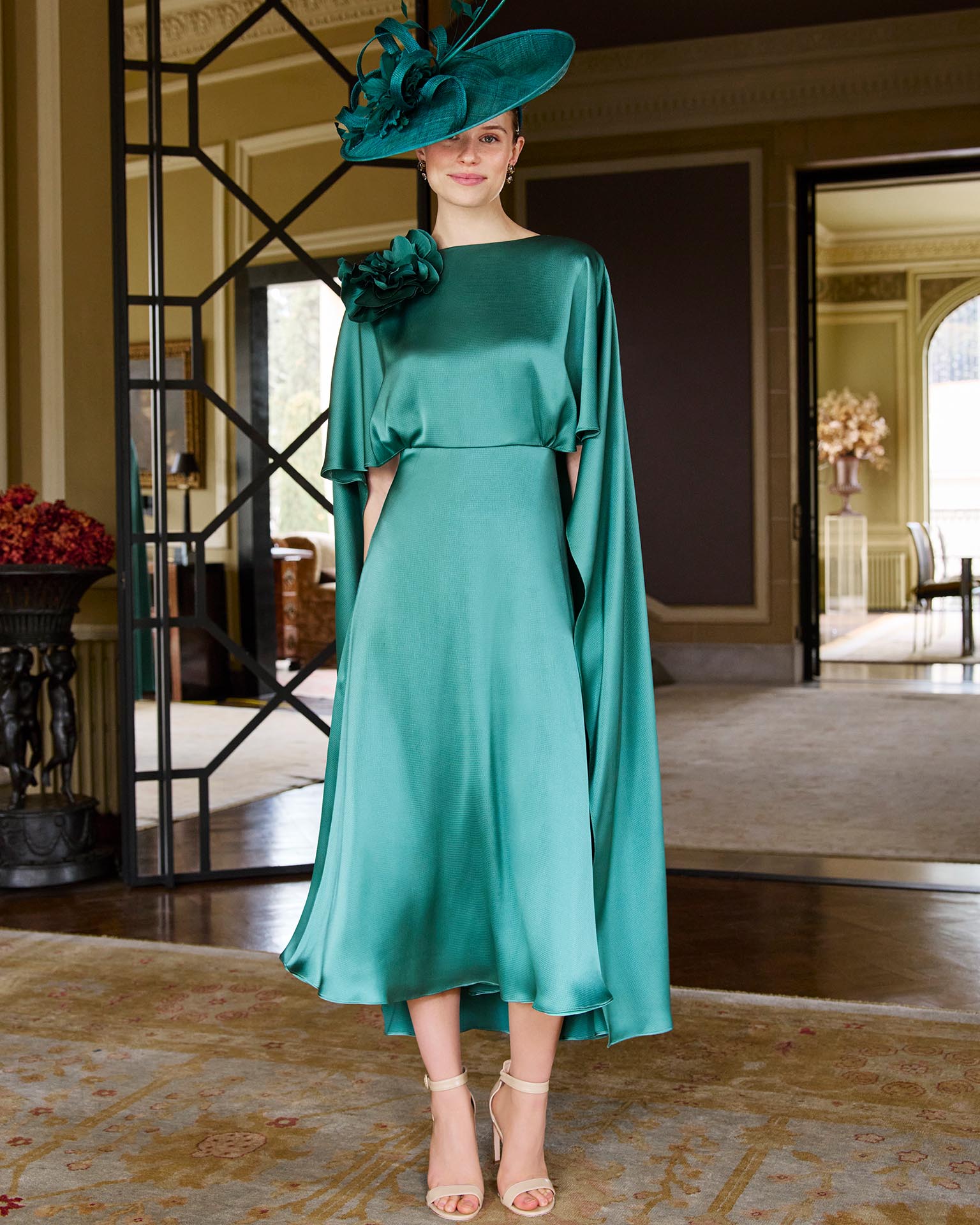 Courture Club dress in apple green 1G61