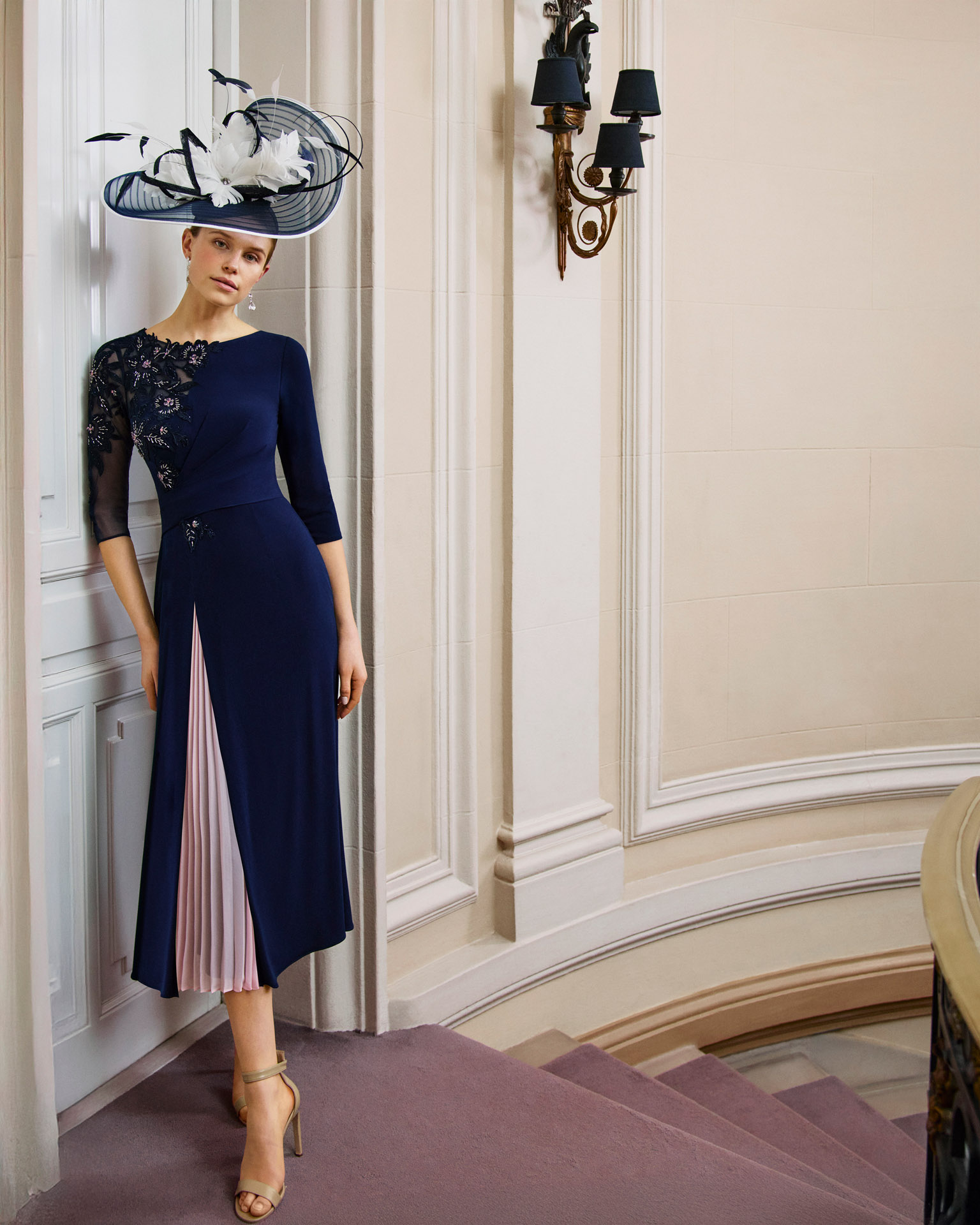 Courture Club dress 1G04